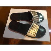 ราคา Used Dior sandal size 39 with box (1259210401)