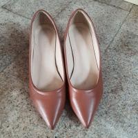 ราคา รองเท้ามือสอง ยี่ห้อ Nongrax (3254698232)