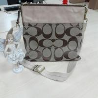 ราคา กระเป๋า COACH.EST 1941 มือสองของแม่ค้าใช้เองค่ะ (6316520538)