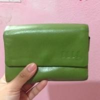 ราคา กรัเป๋าสตางค์ Elle แท้ สีเขียวอ่อน หนังนิ่ม ไม่มีตำหนิ ซิปปกติ (688415593)