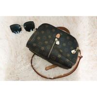 ราคา มือ2 ✌️กระเป๋าลายหลุยส์ กระเป๋าหนังสะพายข้าง กระเป๋าถือ ทรงหมอน (2973358176)