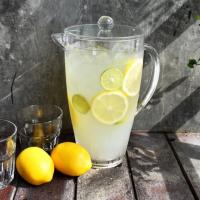 ราคา KHUN SANTIเหยือกน้ำอะครีลิคใส 2.5 L SK-2600 (7620650926)