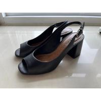 ราคา รองเท้าผู้หญิง ส้นสูง ของ Carrano Brazil / Footworks สภาพ 90% ใส่ทำงาน ใส่ลำลอง พร้อมมาก (18901142247)