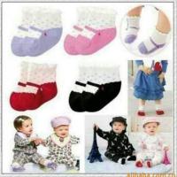 ราคา ถุงเท้า combi น่ารักมากๆ ค่ะ (716743094)