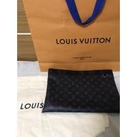 ราคา Louis Vuitton discovery pochette monogram clutch DC19 ปี2019 LV มือ2 used like new ของแท้ (9146448686)