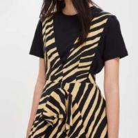 ราคา TOPSHOP Dressเอี๊ยม Size UK4 (เอว24-25) Petite ใส่เกาะอกข้างในน่ารักมาก (2687825746)