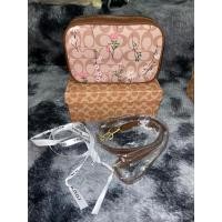 ราคา COACH ลายดอกไม้ สีน้ำตาล (23057343492)