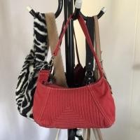 ราคา กระเป๋าคล้องไหล่ มือสอง (11282498688)