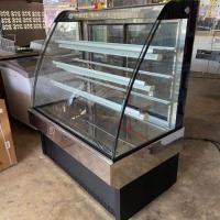 ราคา ตู้แช่เค้ก โชว์สินค้าเบเกอรี่ ขนาด90 cm มือสอง (6139847978)
