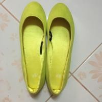 ราคา รองเท้า h&m มือสองของแท้ (35047779)