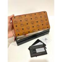 ราคา New MCM Visetos Large Zip Around Wallet Cognac Red (11122436534)