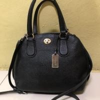 ราคา ของแท้ 100% กระเป๋า Coach โดมหนังแท้มือสอง (7629238716)