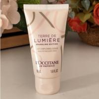 ราคา พร้อมส่ง LOCCITANE Terre de Lumière Sparkling Edition Beautifying Body Milk 50 ml ของแท้ มีฉลากไทย (14067382980)