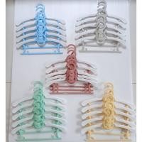 ราคา ไม้แขวนเสื้อ_ผ้าเด็ก mini bear ปรับขนาดความกว้างของไม้แขวน และคล้องต่อกันลงมาเพื่อประหยัดพื้นที่ได้ 5 ชิ้น/แพ็ค (13895163655)