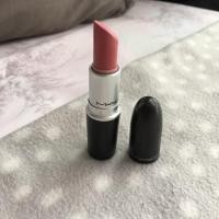 ราคา Mac lipstick *pink plaid* used (894611717)