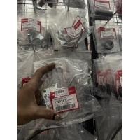 ราคา ชุดล็อคเบาะแท้ เวฟX/เวฟ100S-2005 แป้นล็อคเบาะรถ เหล็กล็อคเบาะ (ท้ายแหลม มีกล่องเก็บของU-BOX) ktL-741 (12345526805)