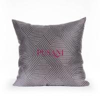 ราคา PUSANI - หมอนอิง ลาย เขาวงกต กราฟฟิก รุ่น Singular 45x45 cm สีดำ สีครีม สีฟ้า สีมิ้นท์ สีเทา (1149829739)