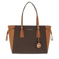 ราคา กระเป๋าสะพายข้าง Michael kors แท้ (พร้อมส่ง) ส่งฟรี MK Voyager Medium Logo Tote Bag (4574805745)