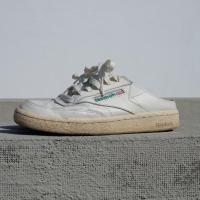 ราคา reebok club c ของแท้ ใส่สบายมาก ซักมาใหม่แล้วทุกคน ดูรูปท้ายๆค่ะ (22169877415)