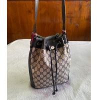 ราคา Vintage Gucci blue GG Supreme Drawstring Bucket Bag ของแท้ กุชชี่ กระเป๋ามือสอง แบรนด์เนม (23534834279)