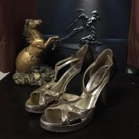 ราคา รองเท้าส้นสูง Charles & Keith *แท้* (1154082750)