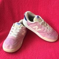 ราคา รองเท้าเด็กแท้มือ 2 ยี่ห้อ New balance สีชมพู พื้นเต็ม (3870210950)