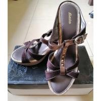 ราคา รองเท้า Bata ส้นสูง มือ✌ สภาพ 89% (3787746878)