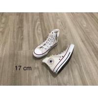 ราคา รองเท้าเด็กมือสองแท้100% Converse หุ้มข้อ 17cm สีขาว พื้นเต็ม สภาพดี สวย (2317589553)