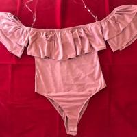 ราคา เสื้อบอดี้สูทตัวเสื้อเป็นทรงปาดไหล่สีชมพูปูนแห้ง ไซต์"M" ค่ะ. (1317124477)