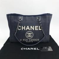 ราคา Chanel Deauville Tote 34 cm ( Like New! 95%) Holo 20xxxxxx Size : 13.5 x10 x 5 นิ้ว (7605028862)