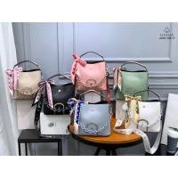 ราคา CICELLE ทรงถัง หน้าโซ่ แถมผ้าพันหูกระเป๋า (6159487679)