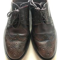 ราคา รองเท้าหนังบุรุษยี่ห้อ Clarks (7823599232)