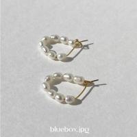 ราคา pearl hoop earring luxury - gold/peal by bluebox.jpg (11624101556)