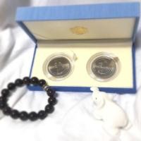 ราคา เหรียญในหลวง,พระราชินี ที่ระลึก 80 พรรษา ใส่ตลับ พร้อมกล่อง (96379686)