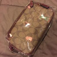 ราคา Crossbody Coach กระเป๋าสะพาย 2 ซิป ลายหนูปีใหม่2020 แท้ พร้อมส่ง!! (6034741432)