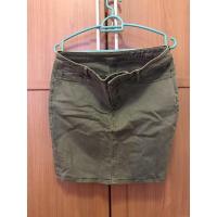 ราคา Sale!! กระโปรงยีนส์สั้น edc by Esprit สีเขียวทหาร (10908972699)