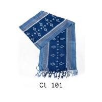 ราคา ผ้าพันคอย้อมครามธรรมชาติ ขนาด 40x200 เซ็นติเมตร ลายมัดหมี่ย้อมครามธรรมชาติ100%จากแหล่งผู้ผลิตผ้ายอมครามสกลนคร (10431762801)
