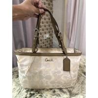 ราคา พร้อมส่ง**กระเป๋าถือCOACHแท้มือสอง (6093771164)
