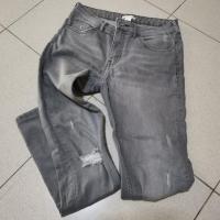 ราคา กางเกงยีนส์ H&M ของแท้ มือสอง เอว 30-31 นิ้ว ผ้ายืด (18280386036)