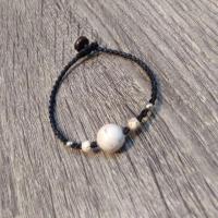 ราคา สร้อยข้อมือถักเชือกเทียนHandmade (1908224580)