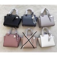 ราคา New✨ กระเป๋า LYN ขนาด 9 นิ้ว งาน Outletจ้าา (5232930852)