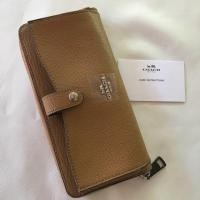 ราคา Coachแท้ กระเป๋าสตางค์ใบยาวซิปรอบใส่มือถือได้ ลดราคา (1163758294)