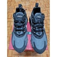 ราคา รองเท้า nike air max 270 react มือสอง (12214681726)