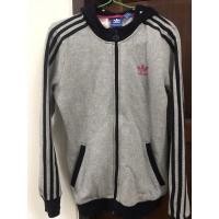 ราคา เสื้อฮู้ดซิปหน้าadidas สีเทาแถบดำ (7591742435)