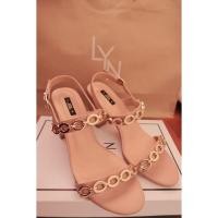 ราคา ของแท้สินค้าใหม่ แบรนด์LYN รองเท้า Cindear ซื้อจากช็อปมีใบเสร็จ พร้อมกล่อง (11924057226)