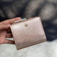 ราคา TORY BURCH Emerson Mini Wallet 52902 (2346767961)