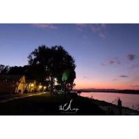ราคา Voucher : The Camp เชียงคาน ห้อง Deluxe River view Tent พร้อมอาหารเช้าสำหรับ 2 ท่าน (6459272607)