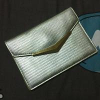 ราคา กระเป๋าคลัทช์สีเงิน มือสอง (6206271274)