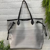 ราคา กระเป๋าสะพาย Paco rabanne ใบใหญ่ กว้าง 18 สูง 13 นิ้ว ก้นกว้าง 6 นิ้ว ราคา 300 บาท (18788059222)