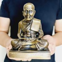 ราคา หลวงพ่อทวด วัดช้างให้ ปี2529 สีทองขัดเก่า ใต้ฐานบรรจุเหรียญหลวงปู่ทวด(หน้าตัก5นิ้ว สูง15ซม.)เนื้อทองเหลืองผสมชนวน (13433472584)